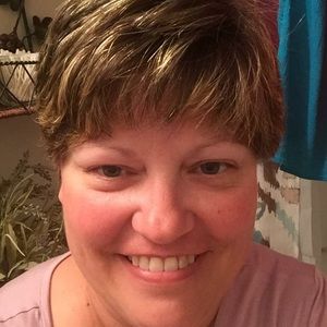 Meet your Posher, Suzanne